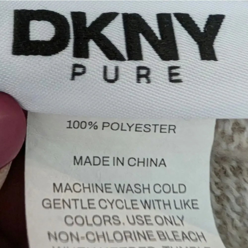 Cozy cheetah print throw. DKNY Pure. 50